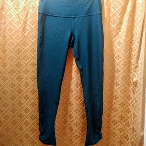 NWOT Zella High Waist Hidden Pocket 7/8 Leggings
